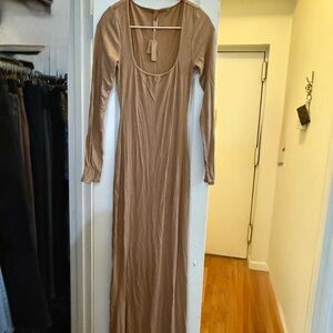 NWT- SKIMS Long Sleeve Dress in Soft Brown